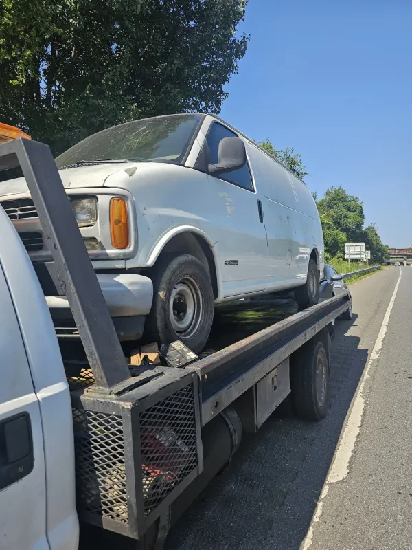 Mateo Towing & Cash for Junk Cars - photo 4