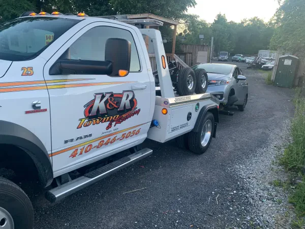 K&R Towing LLC - photo 3