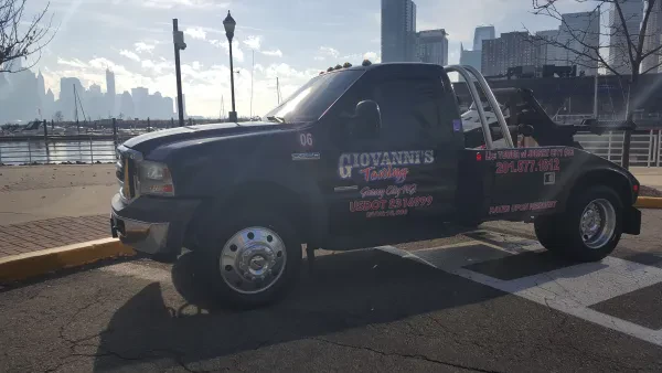 Giovanni's Towing Service - photo 2