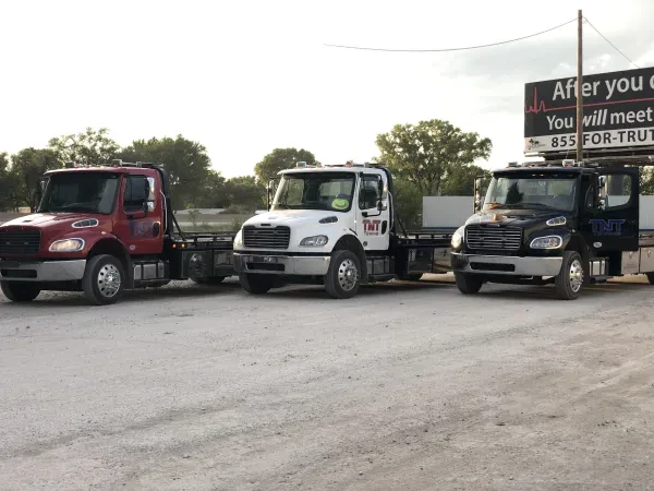 TNT Towing - photo 3