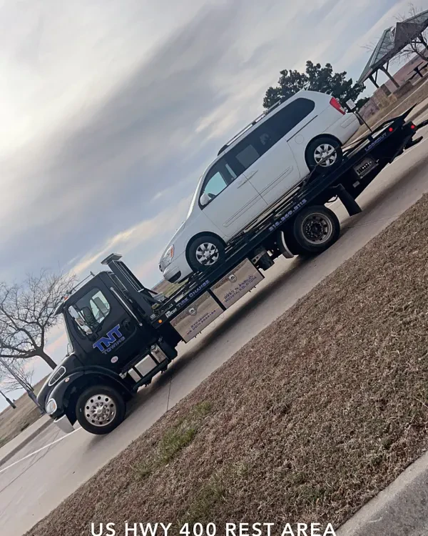 TNT Towing - photo 4