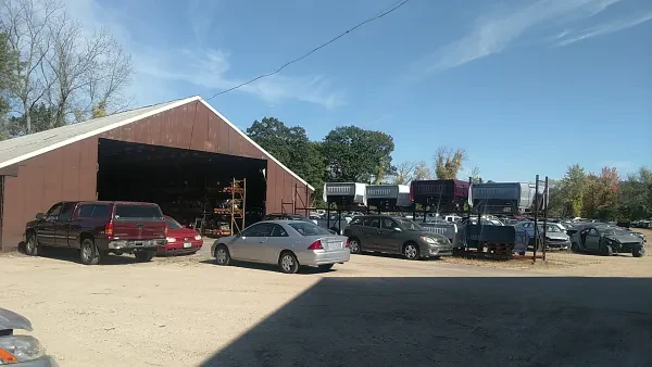 Central Auto Recyclers - photo 2
