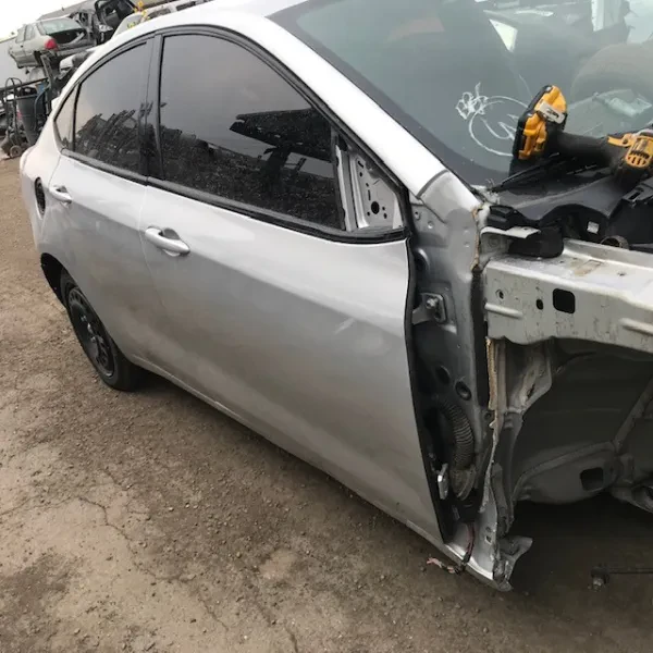Labrum Auto Wrecking - photo 4