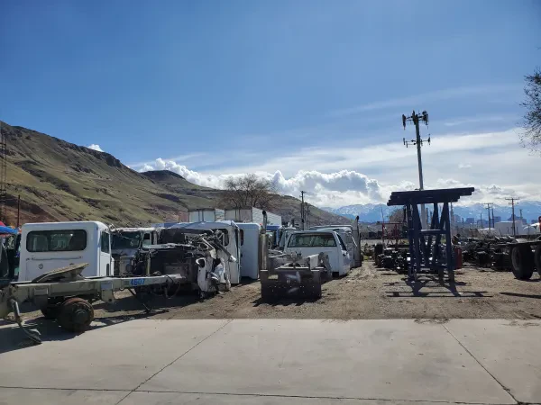 Vriens Truck Parts - photo 4