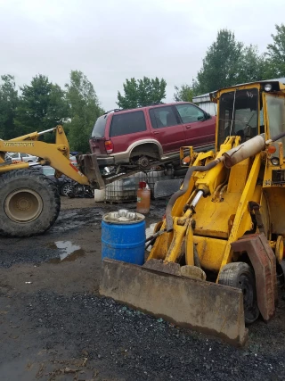 Ray's Rebuildables & Salvage