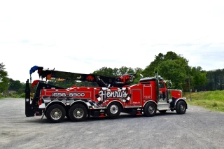 Henry's Wrecker Service