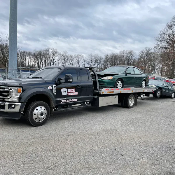 ACE TOWING & WE PAY CASH FOR CARS - photo 2