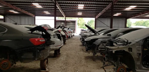 Manuel Used Auto Parts - photo 2