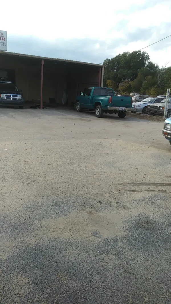 Plunk's Auto Parts - photo 3