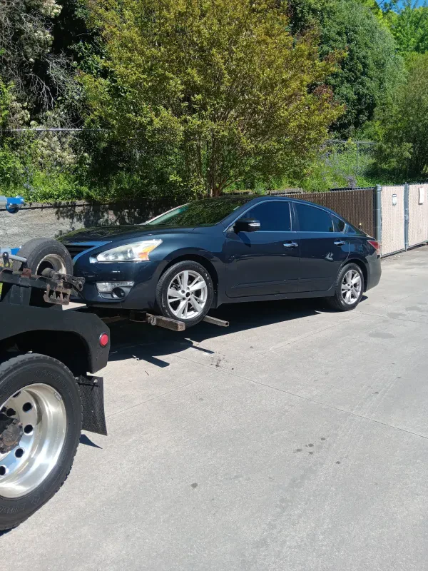 AVG TOWING INC - photo 3
