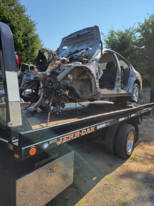 Auto Metal Recyclers and Towing - photo 3