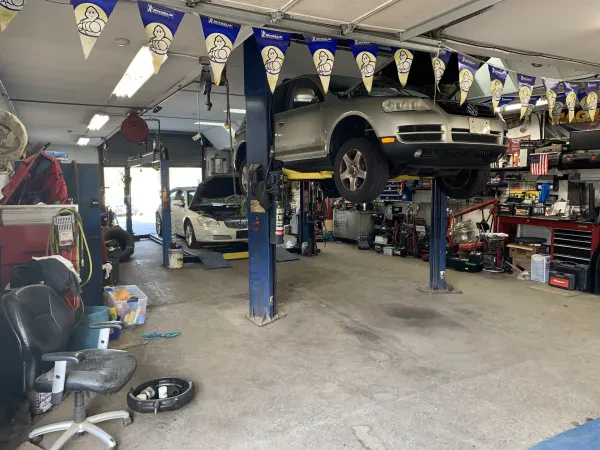 Tiverton Auto Parts Inc - photo 2
