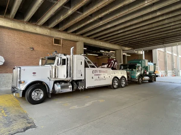 City Terrace Towing Services Inc - photo 2