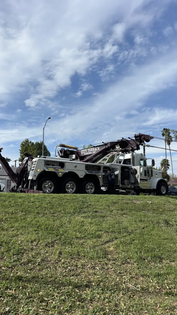 City Terrace Towing Services Inc - photo 4
