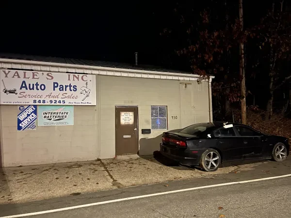 Yale's Recycling - photo 2