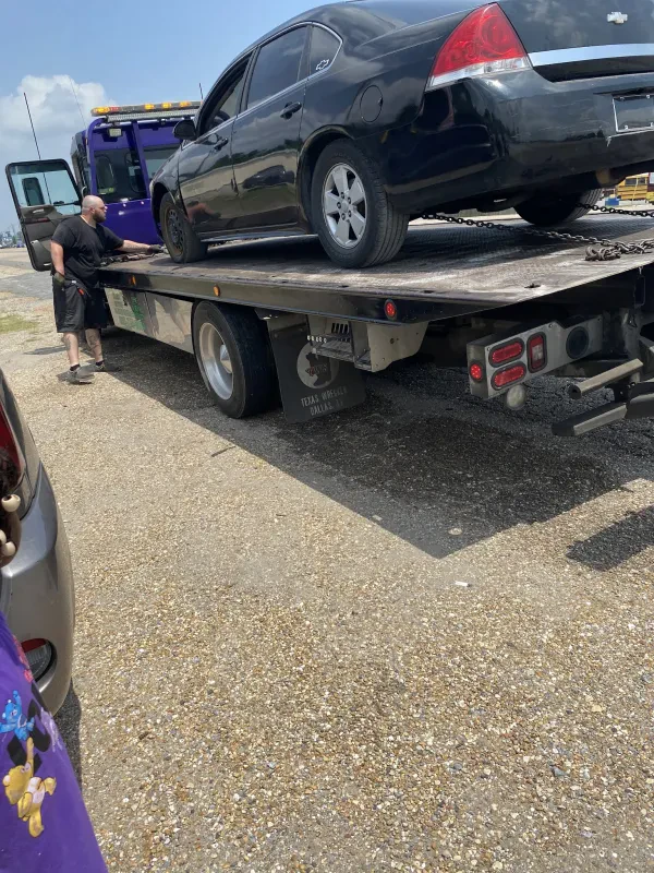 Louie's Wrecker Services Inc - photo 3