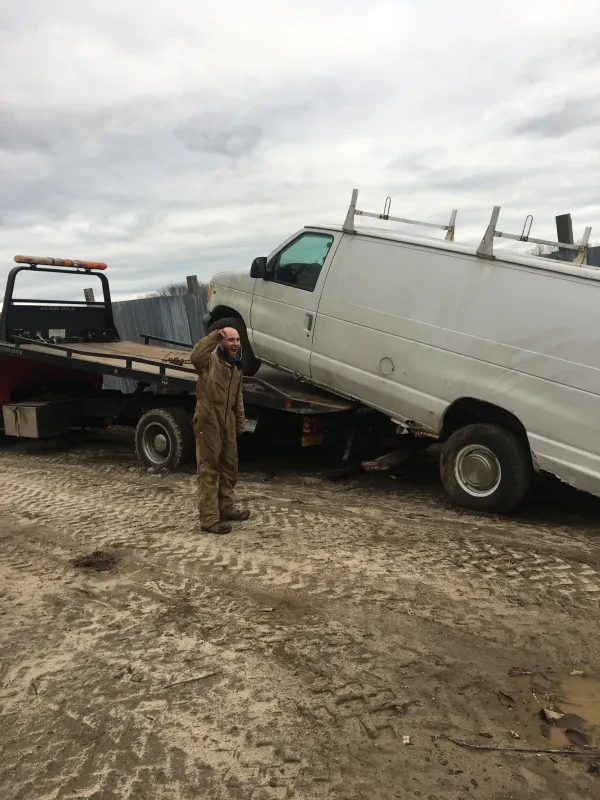 J & V Auto Salvage Inc - photo 3