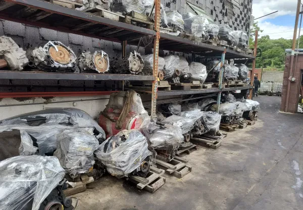 Lomuti Auto Salvage - photo 3