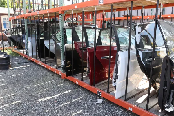 Kings Recycled Auto Parts & Auto Sales. - photo 4