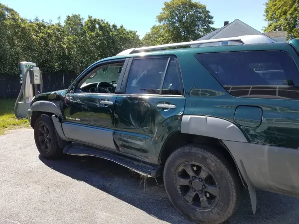 J & V Auto Salvage Inc - photo 3