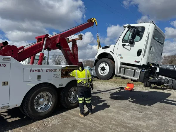 Tom's Auto Service and Towing - photo 2