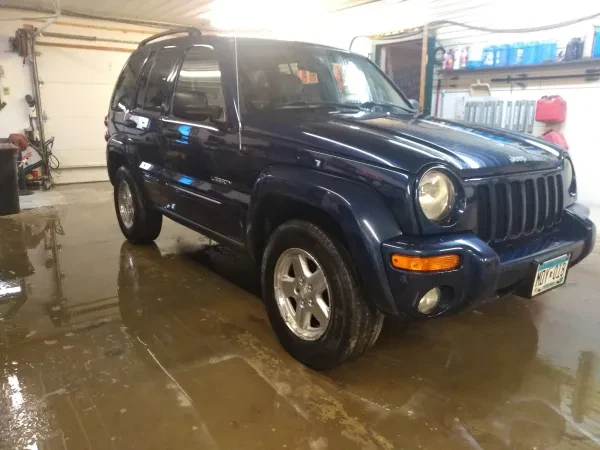 Hutch Auto & Truck Salvage - photo 2
