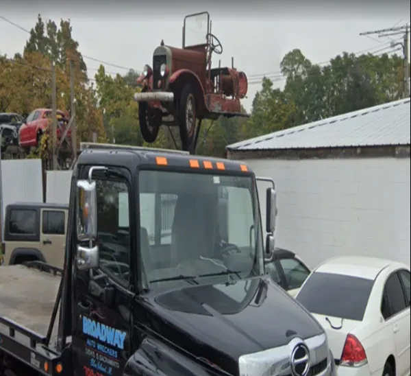Broadway Auto Wreckers Ltd - photo 3