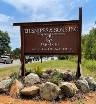 T H Snipes & Sons Inc