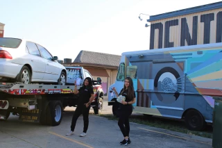 Junk Car Girls