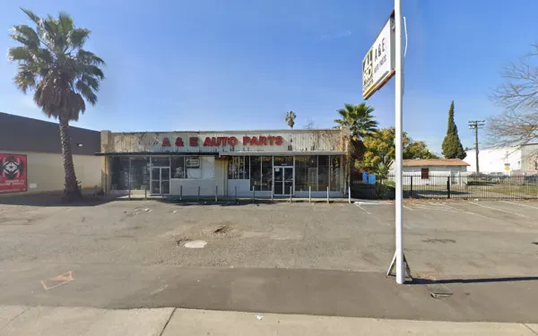 A & E Auto parts - photo 4