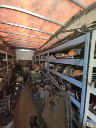 Lyon's Vintage Car Parts