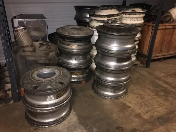 HG USED TRUCK PARTS - photo 4