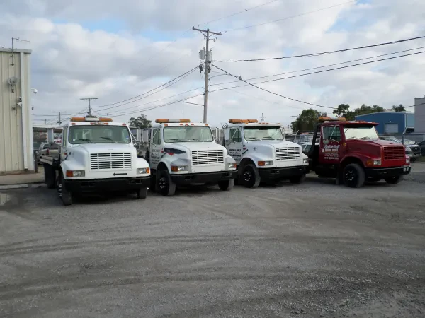 Rock & Roll Wrecker Service - photo 2