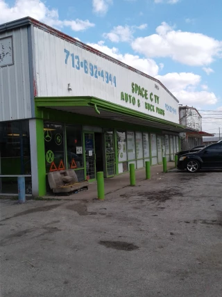 Space City Auto Parts & Trucks