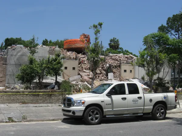 Burkhalter Wrecking Inc - photo 2