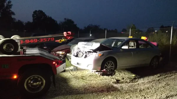 Hooked Up Towing - photo 3