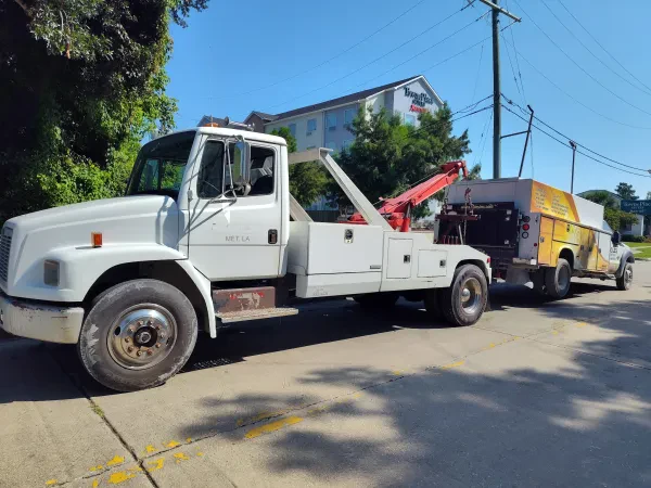 TEJADA TOWING SERVICES,LLC - photo 4