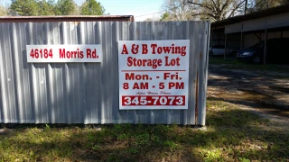 A & B Towing