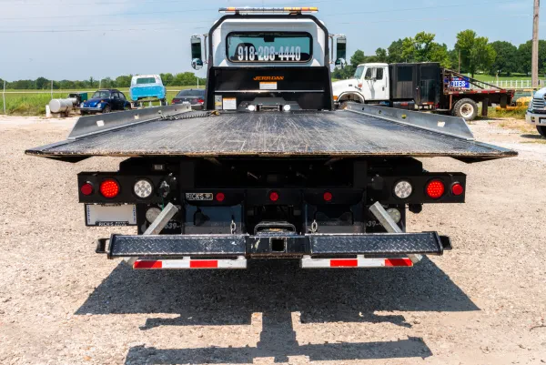 Hog Creek Salvage & Towing - photo 4