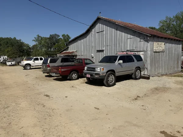 Holland's Automotive & Salvage - photo 2
