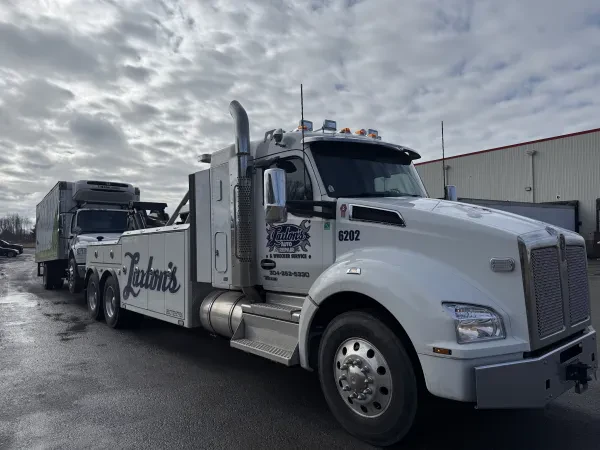 Laxton's Auto Repair & Wrecker Service - photo 2