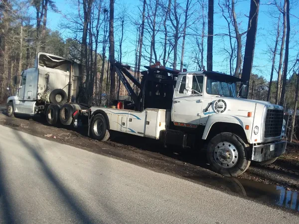 Ricky's Towing & Recovery - photo 2