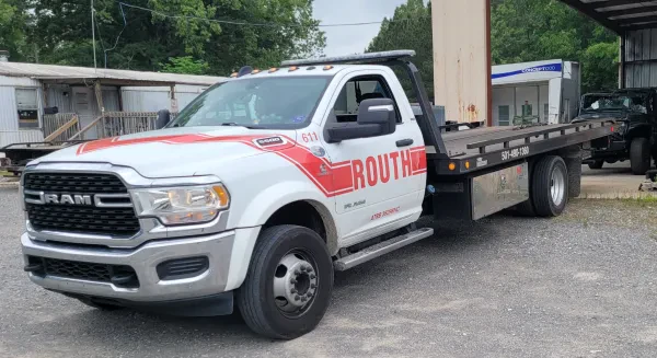 East End Towing - photo 4