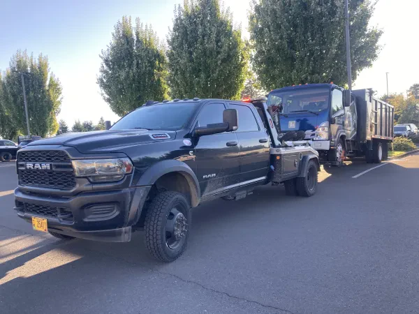 Olmos Towing LLC - photo 2