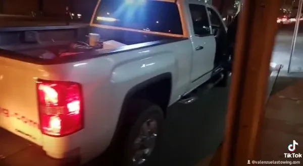 Valenzuela's Towing Services, LLC - photo 2