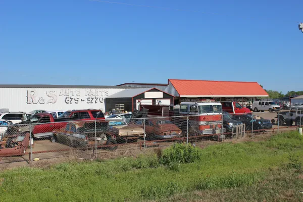 R & S Auto Parts - photo 4