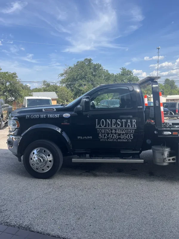 Lonestar Towing & Recovery - photo 3