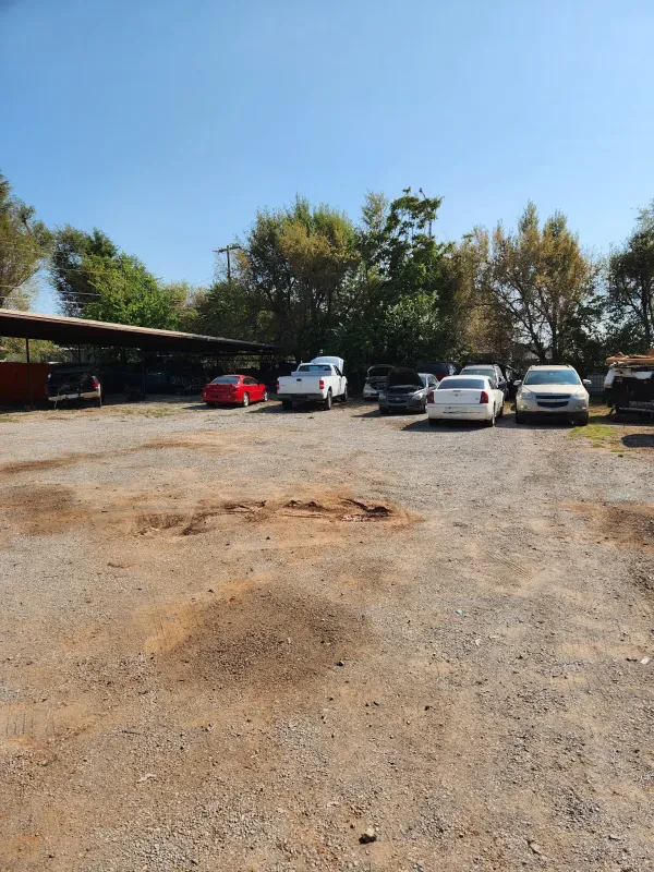 esquivel tire auto sales & PARTS - photo 2