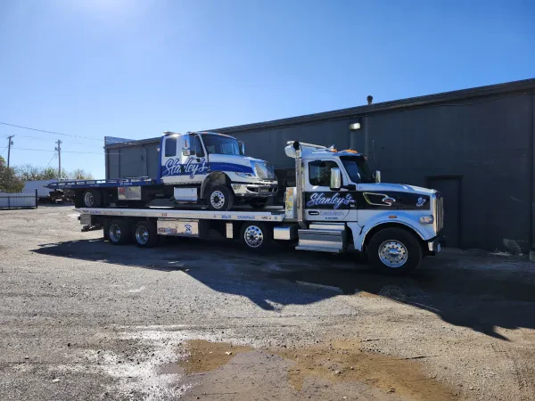 Stanley's Wrecker Service - photo 2