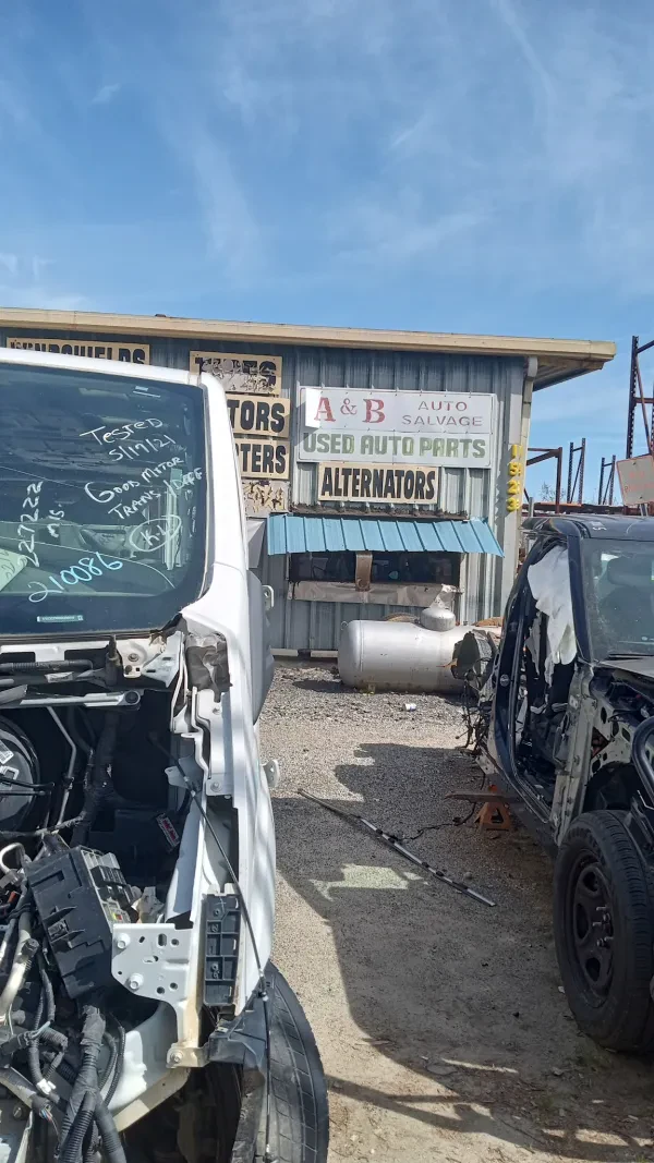 A & B Auto Salvage - photo 2
